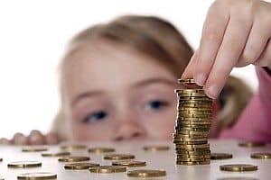 child learning about money
